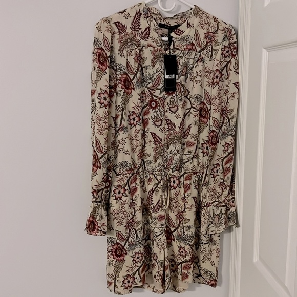 NWT BCBGMAXAZRIA Floral Romper - Picture 1 of 4